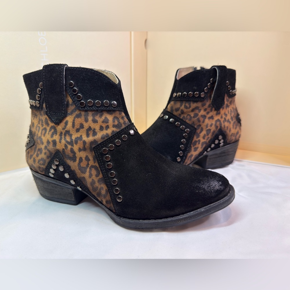 Circle G Black and Leopard Ankle Booties